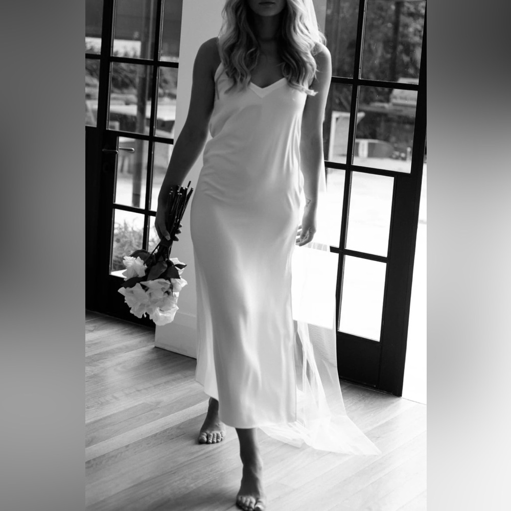 NWT Le Rose Satin Slip